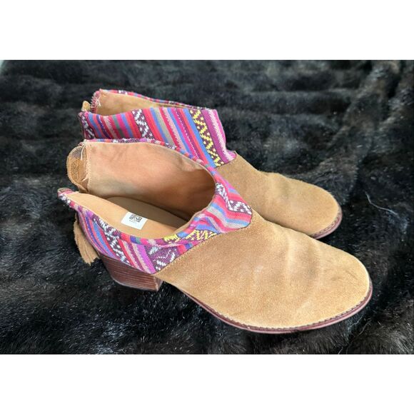 Toms Leila Ankle boot, tan suede, Aztec fabric trim, size 8.5 southwestern - Picture 1 of 4